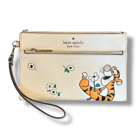 kate spade Handbags - Kate Spade x Disney Tigger Wristlet